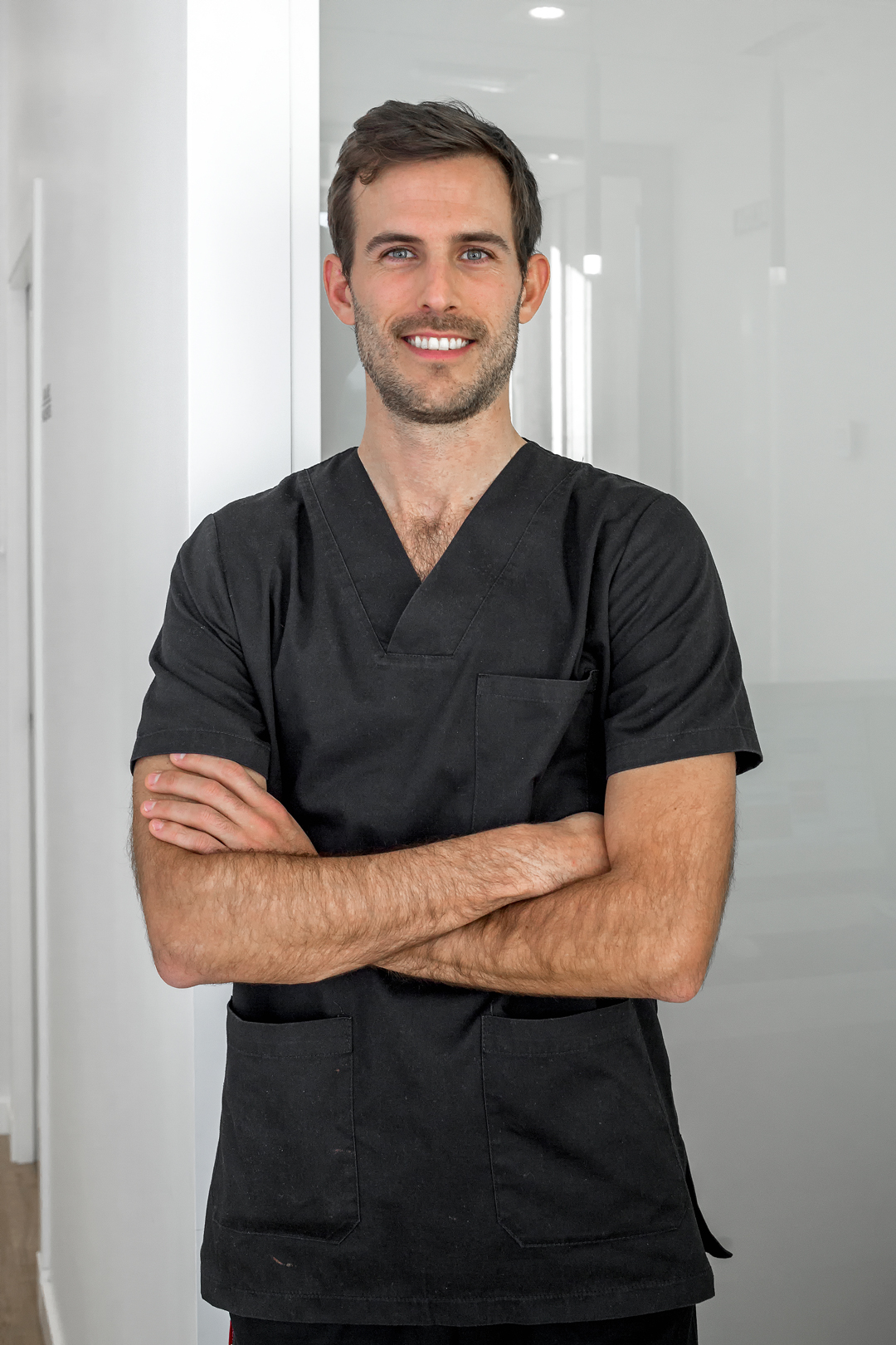 Carlos Escudero Morandeira. El director clínico. Especialista en implantes y cirugia guiada. Fundador de la Clínica Dental Arcade.